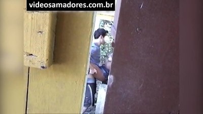 ຮູບເງົາ Voyeur ຫນຸ່ມຄູ່ຜົວເມຍ fucking ຈົນກ່ວາເຂົາຄົ້ນພົບວິດີໂອ footage