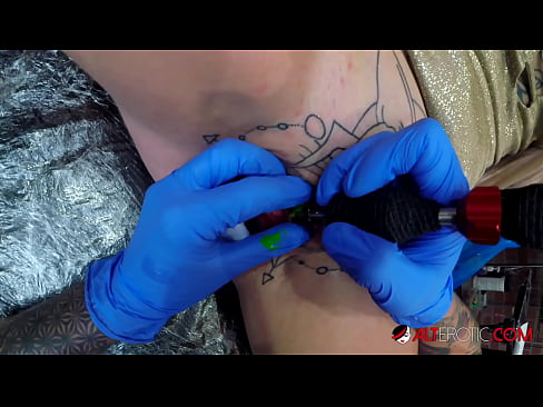 ❤️ tattooed ທີ່ສຸດ Hottie Sully Savage ໄດ້ຮັບ tattoo ສຸດ clitoris ຂອງນາງ ວິດີໂອທາງຮູທະວານ ທີ່ lo.com-porn-mz.ru ☑